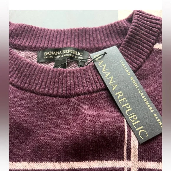 Banana Republic Italian Wool Cashmere Blend Burgundy Sweater. Size Small. NEW - Picture 4 of 9